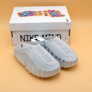 Nike Mind Slides- Size 11 NWT
